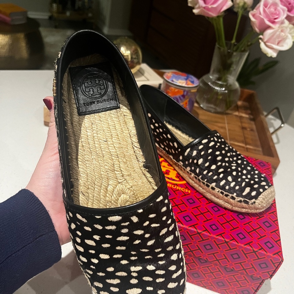 Tory Burch McKenzie Black Pony Print Leather and Calf Hair Espadrilles Size 9.5